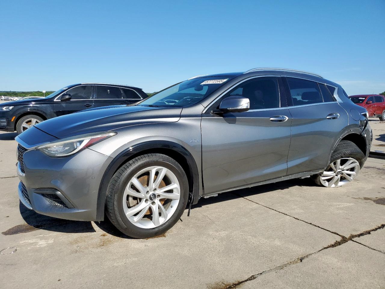 INFINITI QX30 PURE