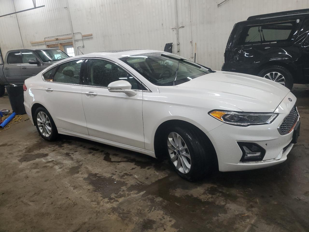 FORD FUSION TITANIUM