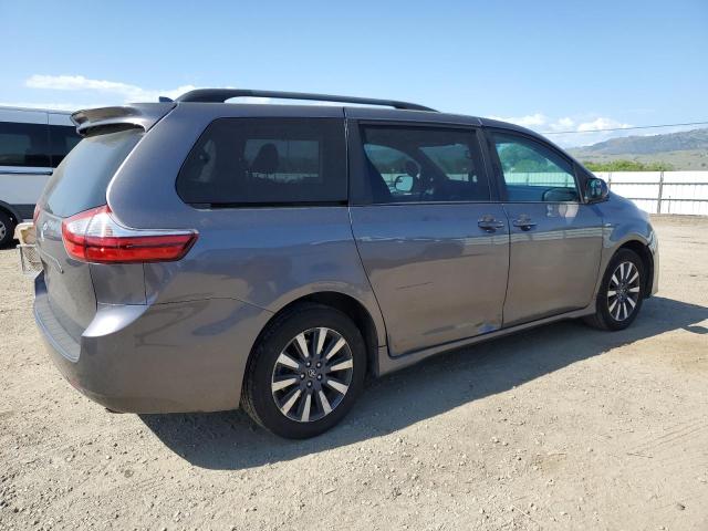 2018 TOYOTA SIENNA LE 5TDJZ3DC8JS193755