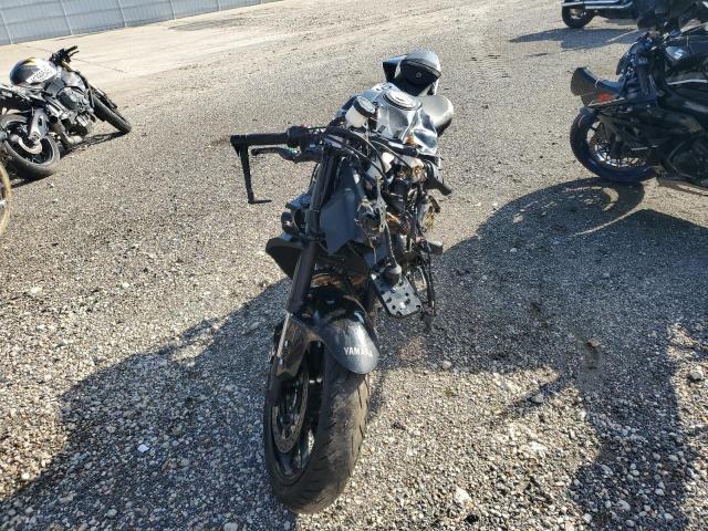YAMAHA YZFR7 2025 black  gas JYARM38E4SA015462 photo #3
