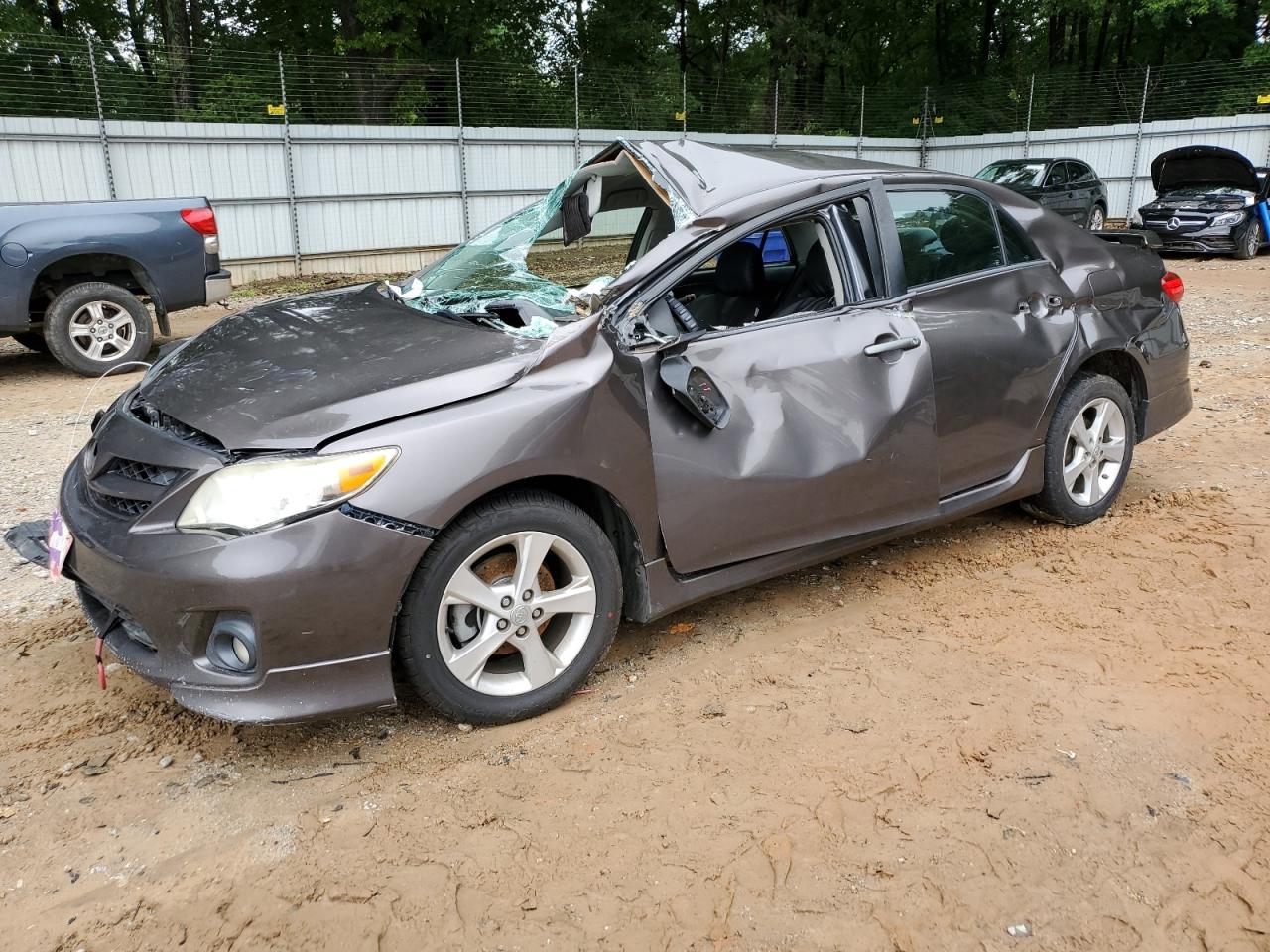 TOYOTA COROLLA BASE