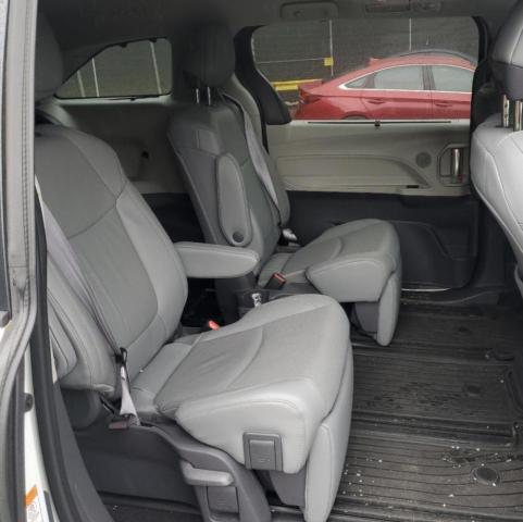 2021 TOYOTA SIENNA LIM - 5TDZRKEC6MS034734