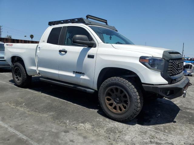 Vin: 5tfuy5f19lx946889, lot: 57618445, toyota tundra double cab sr 20204