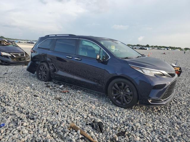 2022 TOYOTA SIENNA XSE 5TDXRKEC6NS103883
