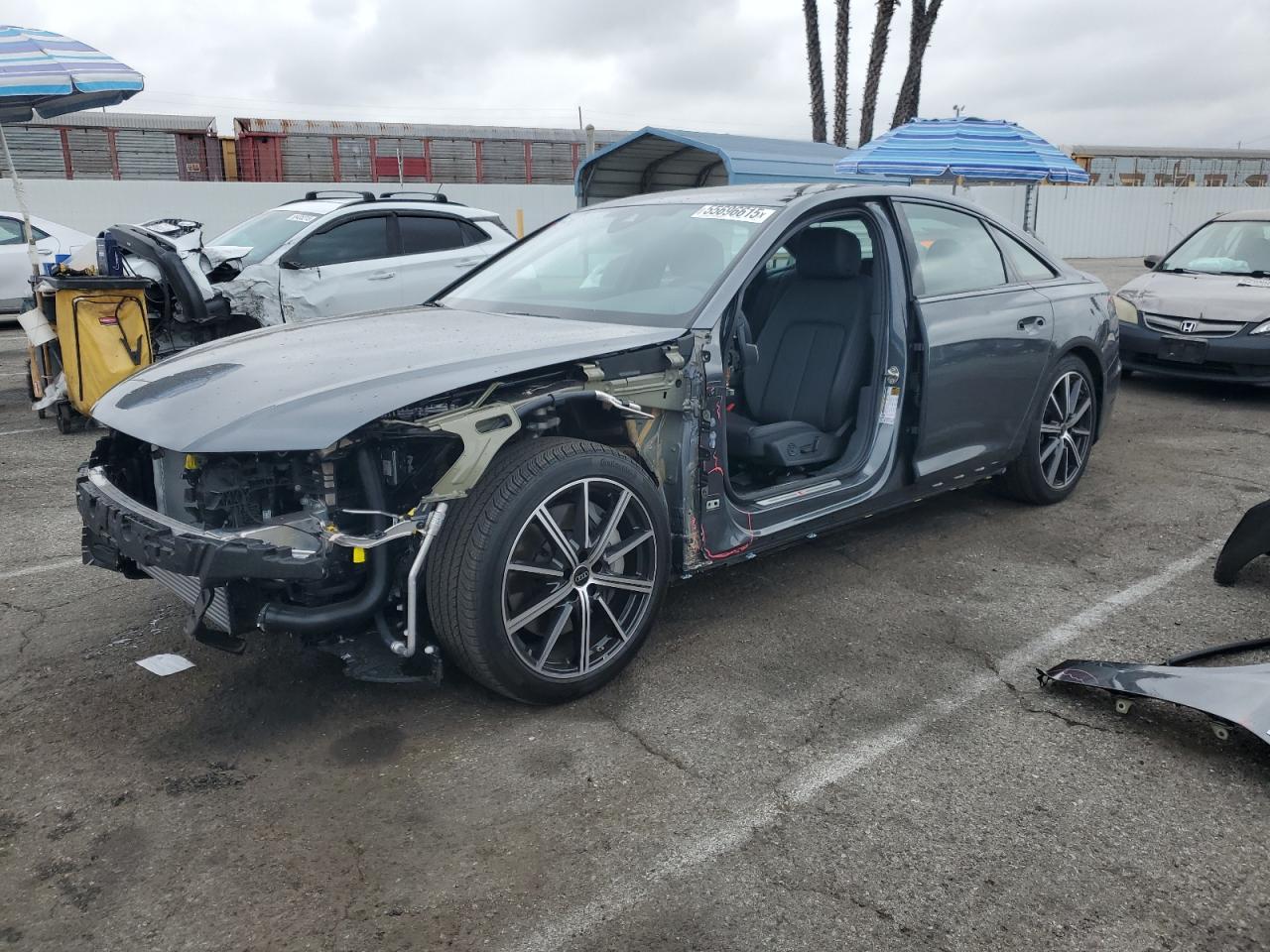 AUDI A6 2025