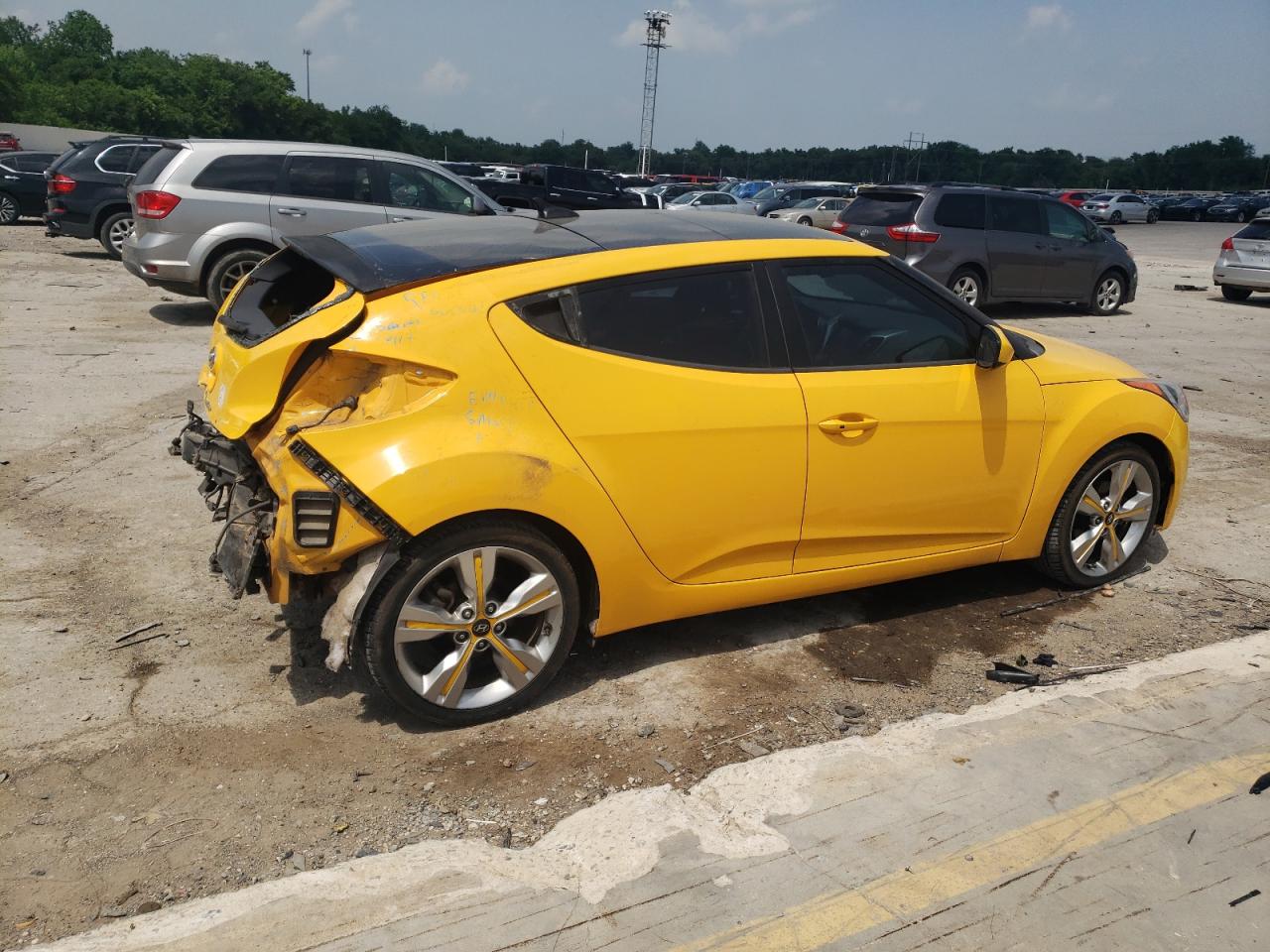 HYUNDAI VELOSTER
