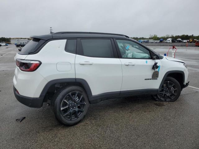 Vin: 3c4njdbnxrt106152, lot: 55049335, jeep compass latitude 20243