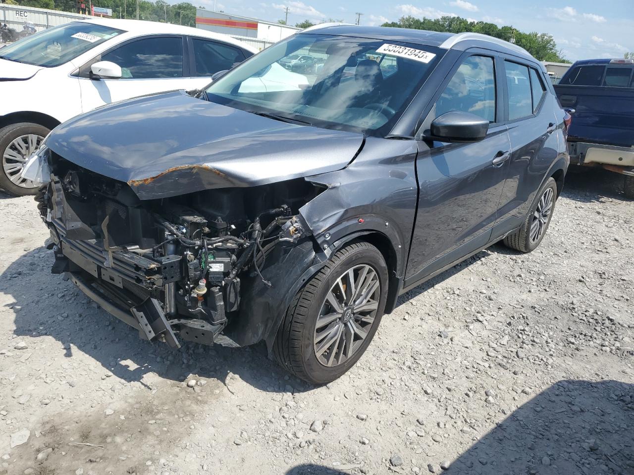NISSAN KICKS SV