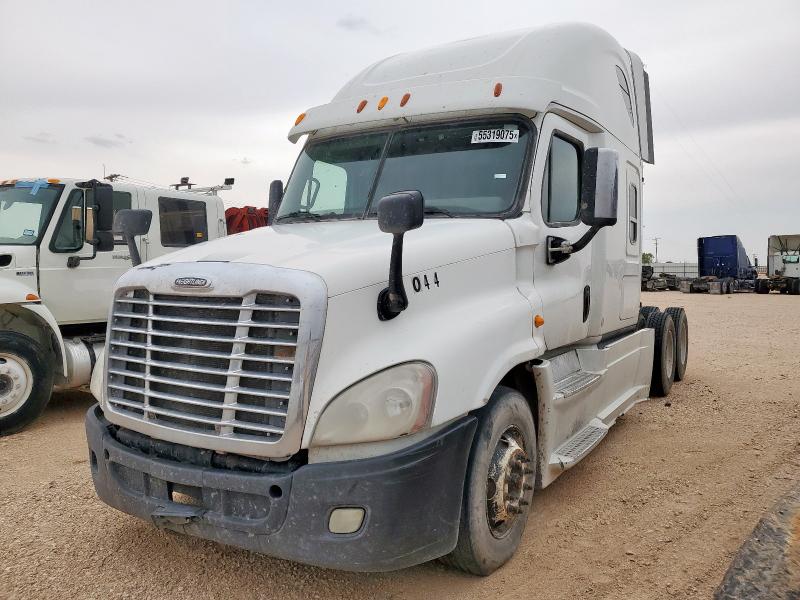 FREIGHTLINER CASCADIA 1 2014 white tractor diesel 3AKJGLD61ESFU0866 photo #3