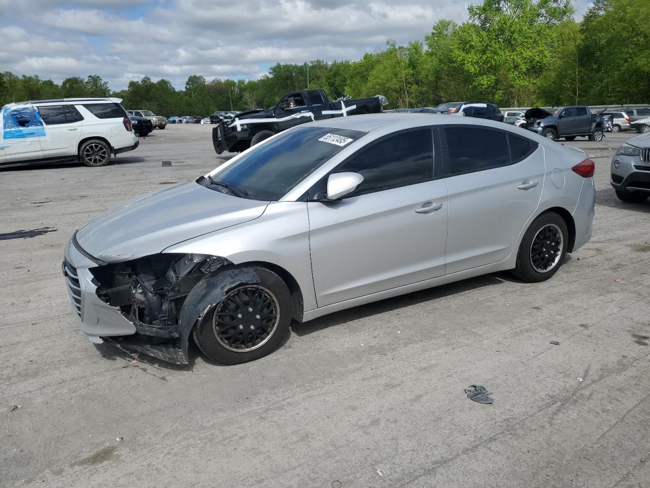 HYUNDAI ELANTRA SE