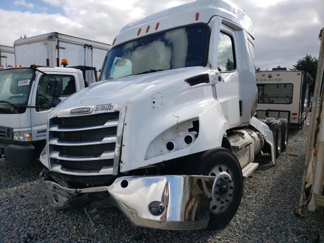 FREIGHTLINER CASCADIA 1 2024 white  diesel 3AKJHPDVXRSUR7854 photo #3
