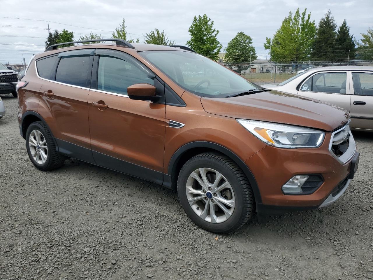 FORD ESCAPE SE