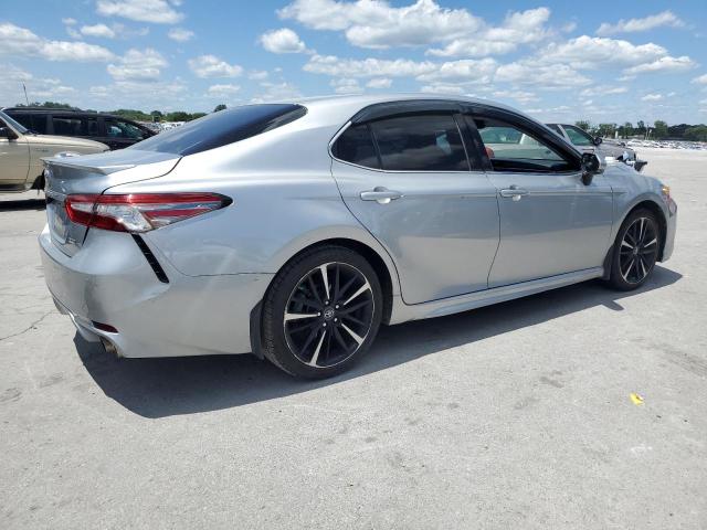 Vin: 4t1b61hk6ju122094, lot: 57990225, toyota camry xse 20183