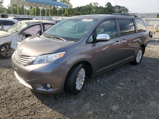 TOYOTA SIENNA XLE