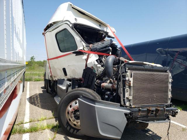 Global Auto Auctions: 2020 FREIGHTLINER CASCADIA 1