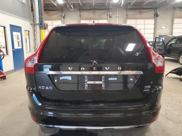 2015 VOLVO XC60 T5 PR - YV4612RK7F2674289