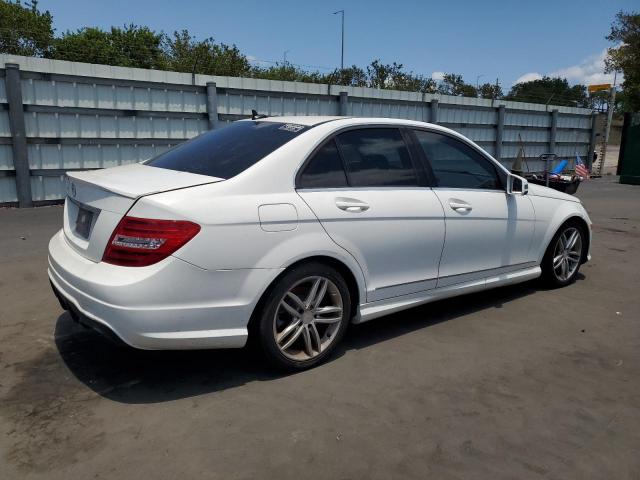 Vin: wddgf4hbxdr253683, lot: 56404445, mercedes-benz c-class 250 20133