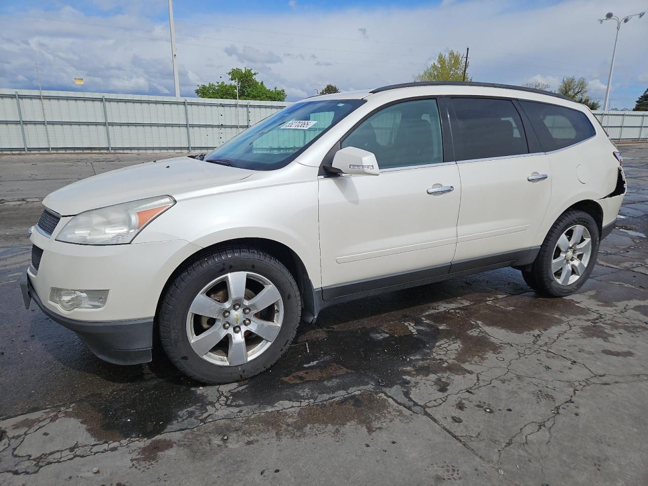 CHEVROLET TRAVERSE LT