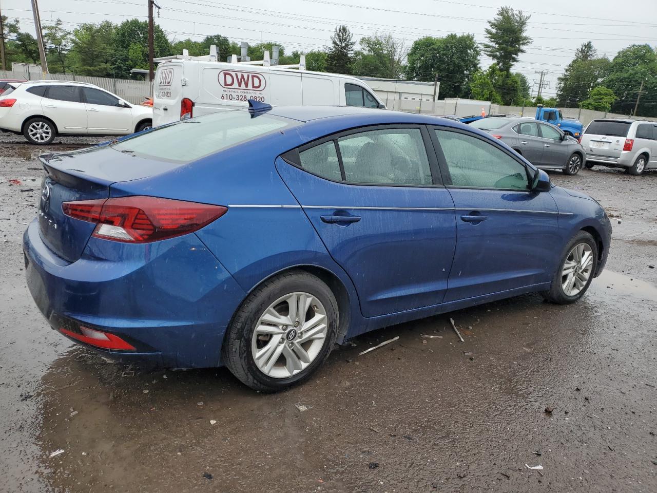 HYUNDAI ELANTRA SEL