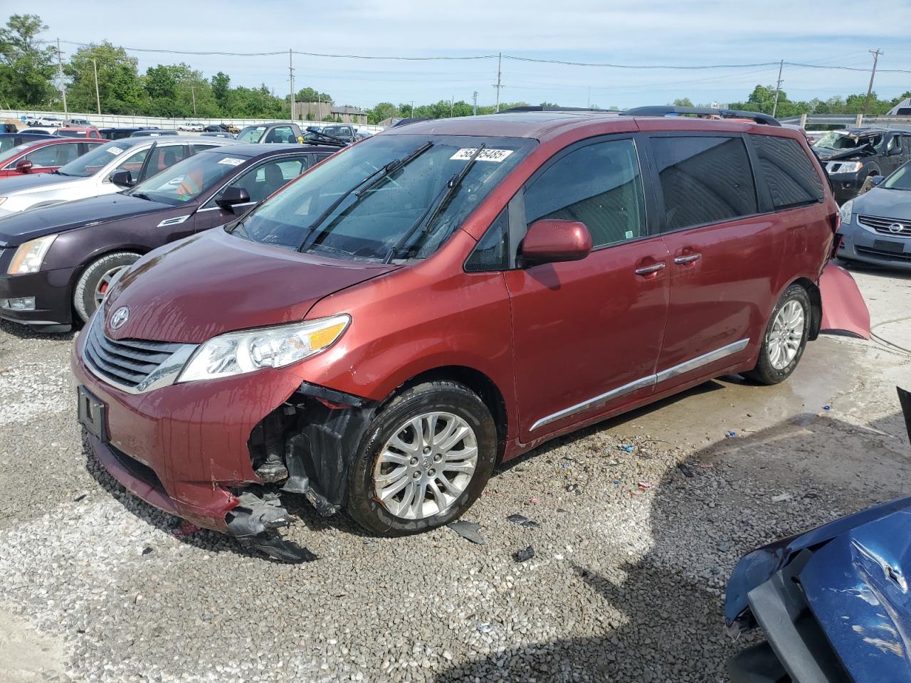 TOYOTA SIENNA XLE