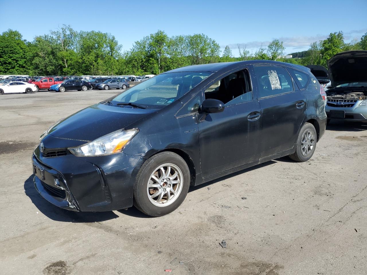 TOYOTA PRIUS V