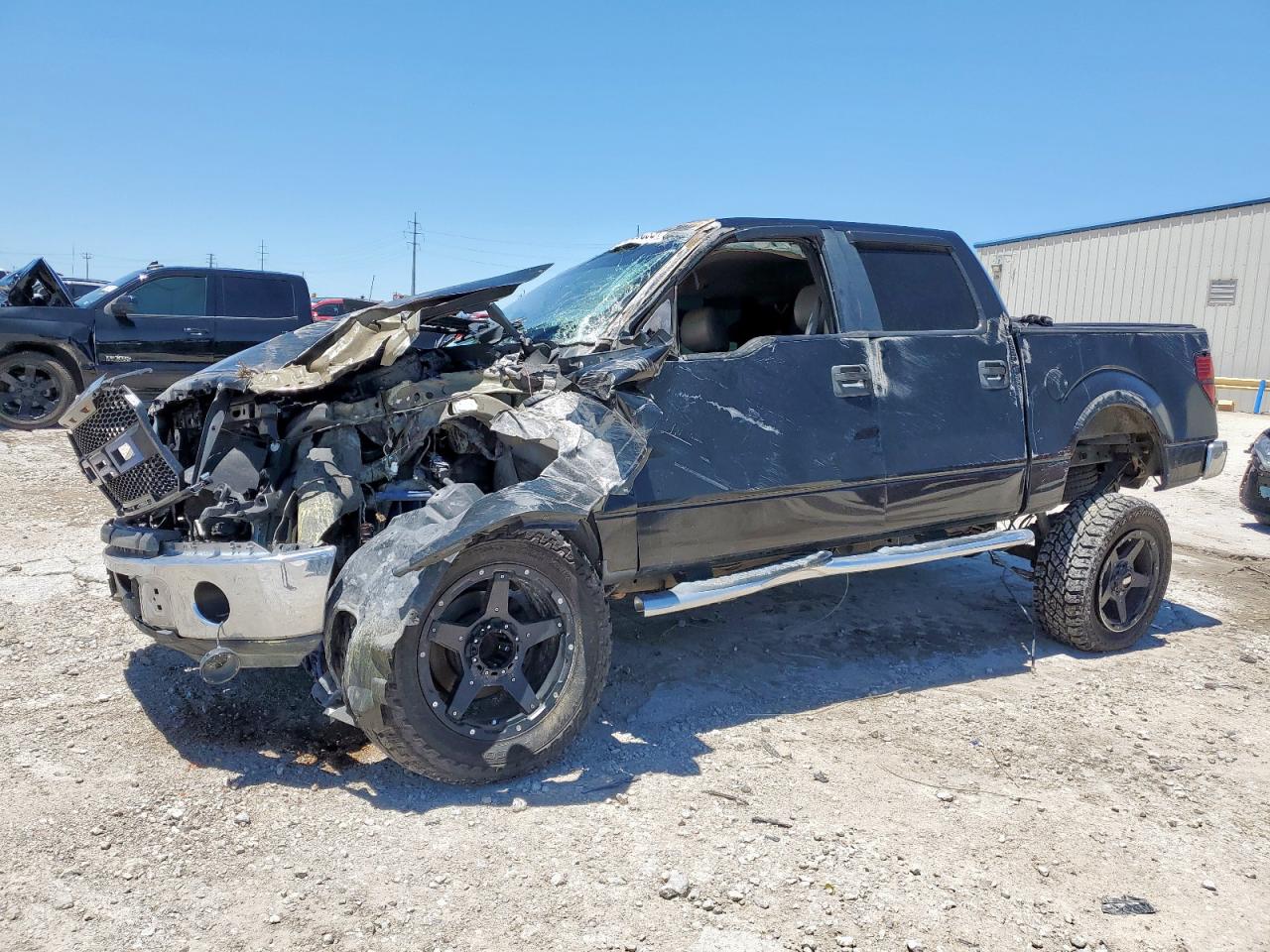 FORD F-150 SUPERCREW