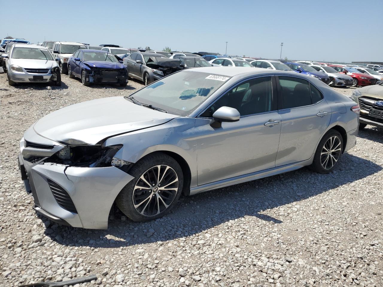 TOYOTA CAMRY SE
