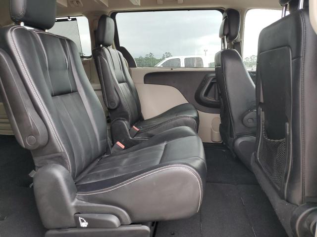 2015 CHRYSLER TOWN & COU - 2C4RC1BG4FR618354