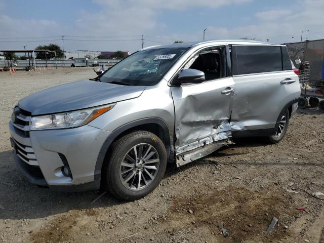 TOYOTA HIGHLANDER 2019 silver  gas 5TDKZRFH2KS552731 photo #1