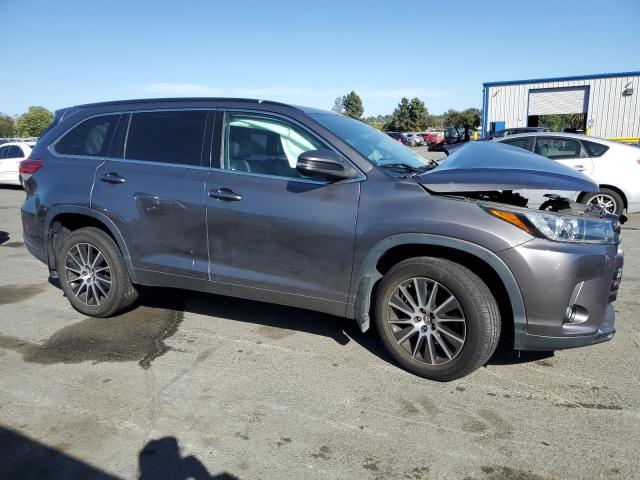 Vin: 5tdjzrfh7js543971, lot: 59059755, toyota highlander se 20184