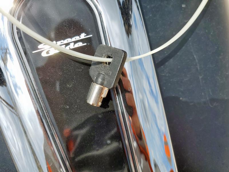 2016 HARLEY-DAVIDSON FLHX STREE 1HD1KBM15GB689267