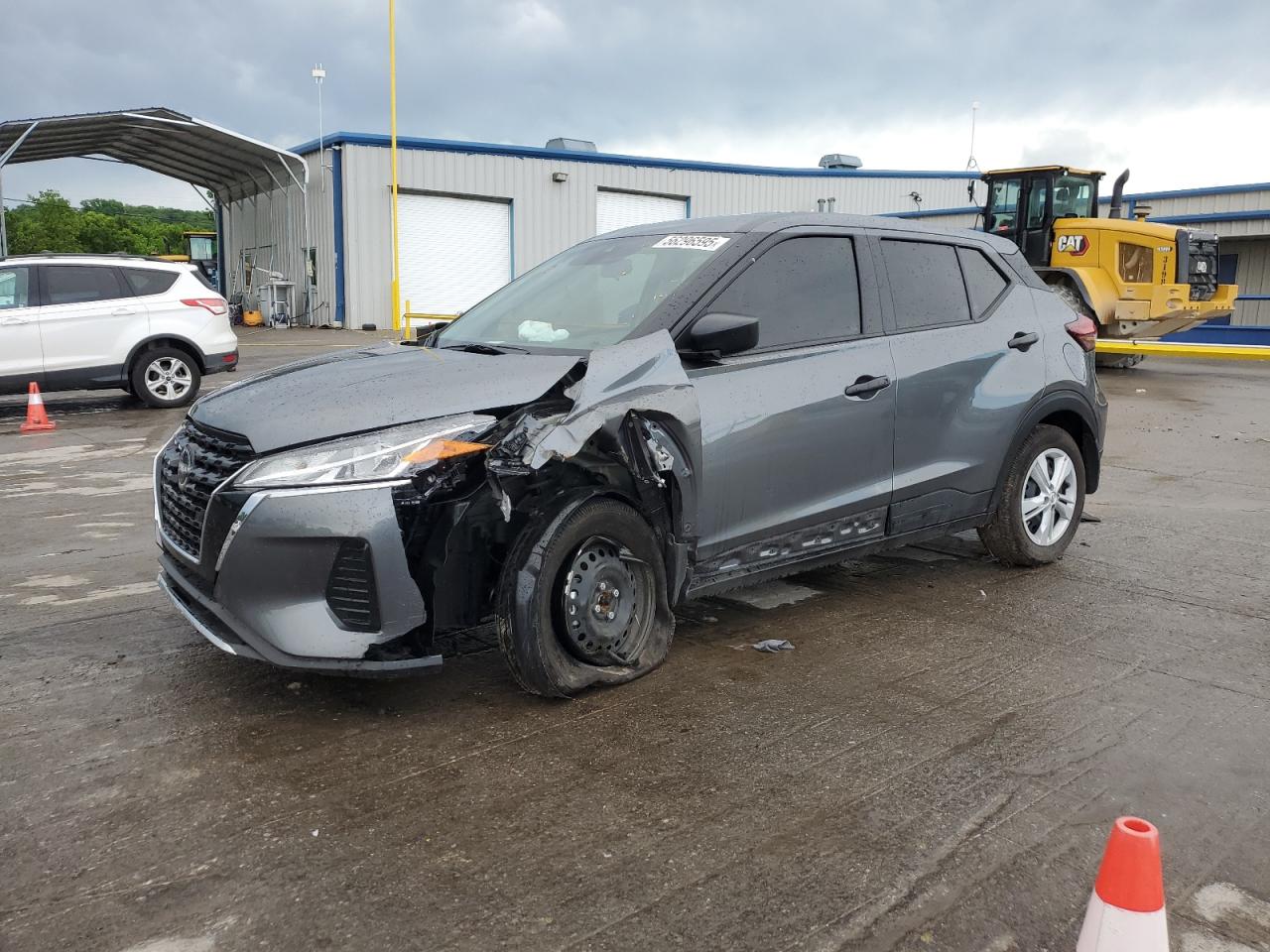NISSAN KICKS S
