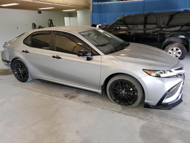 Vin: 4t1g11akxnu006885, lot: 55954525, toyota camry se 20224