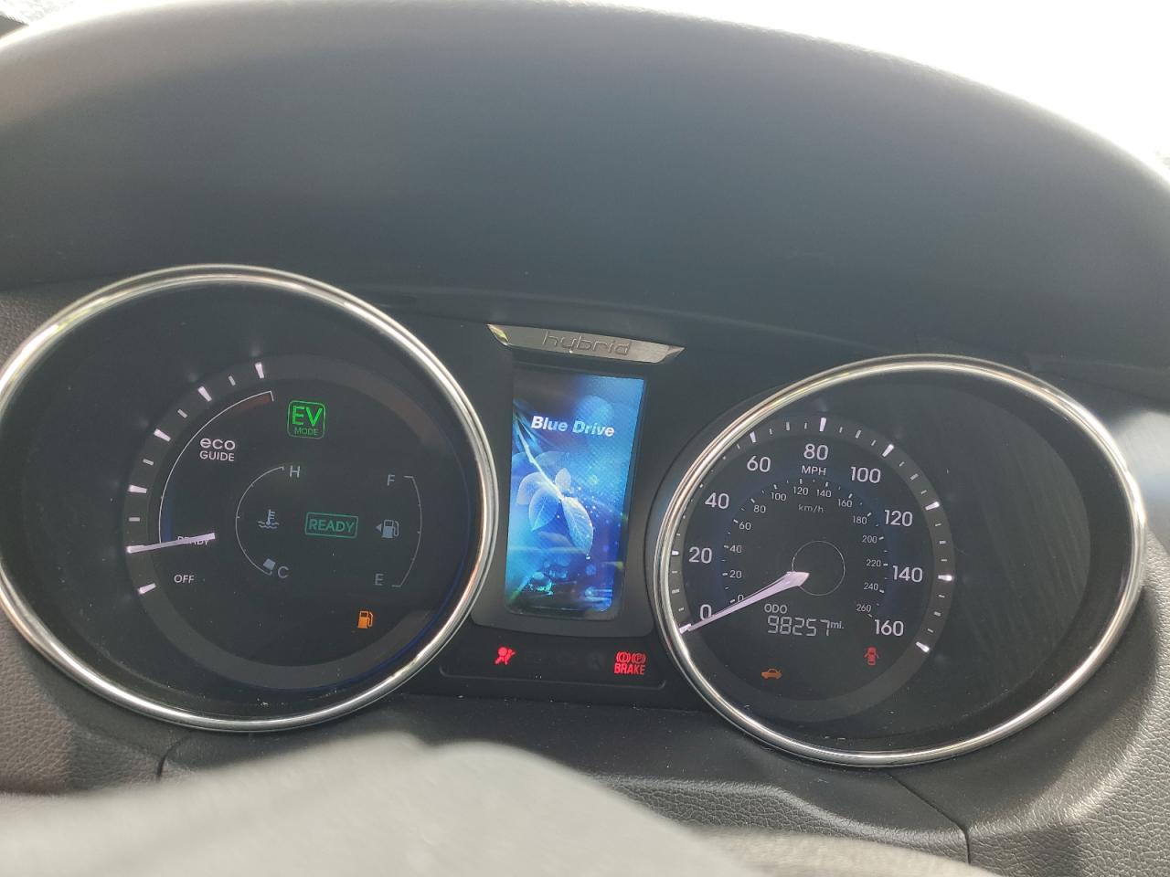 HYUNDAI SONATA HYBRID