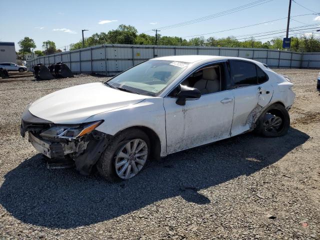 Vin: 4t1b11hk0ju045690, lot: 57212515, toyota camry l 2018 img_1