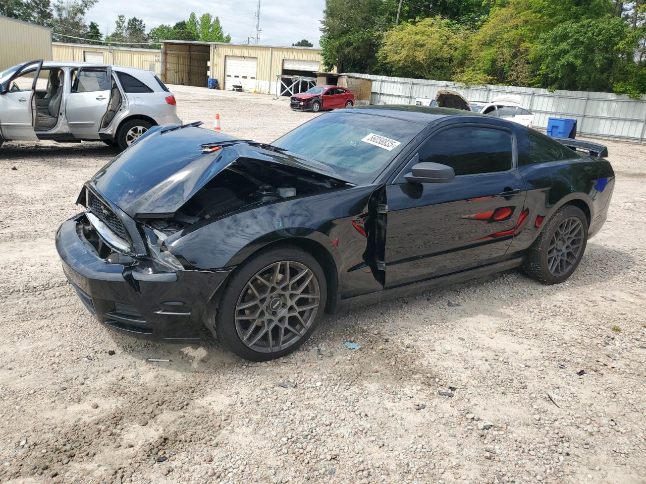 FORD MUSTANG