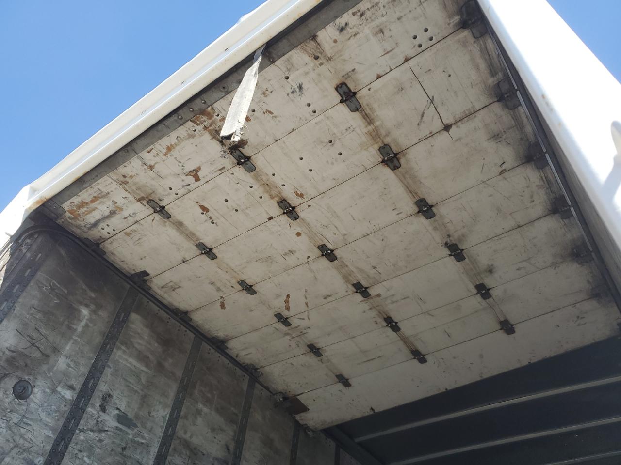 Lot #3182505880 2006 WABASH VAN