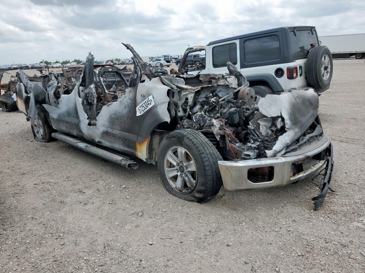 FORD F-150 SUPERCREW