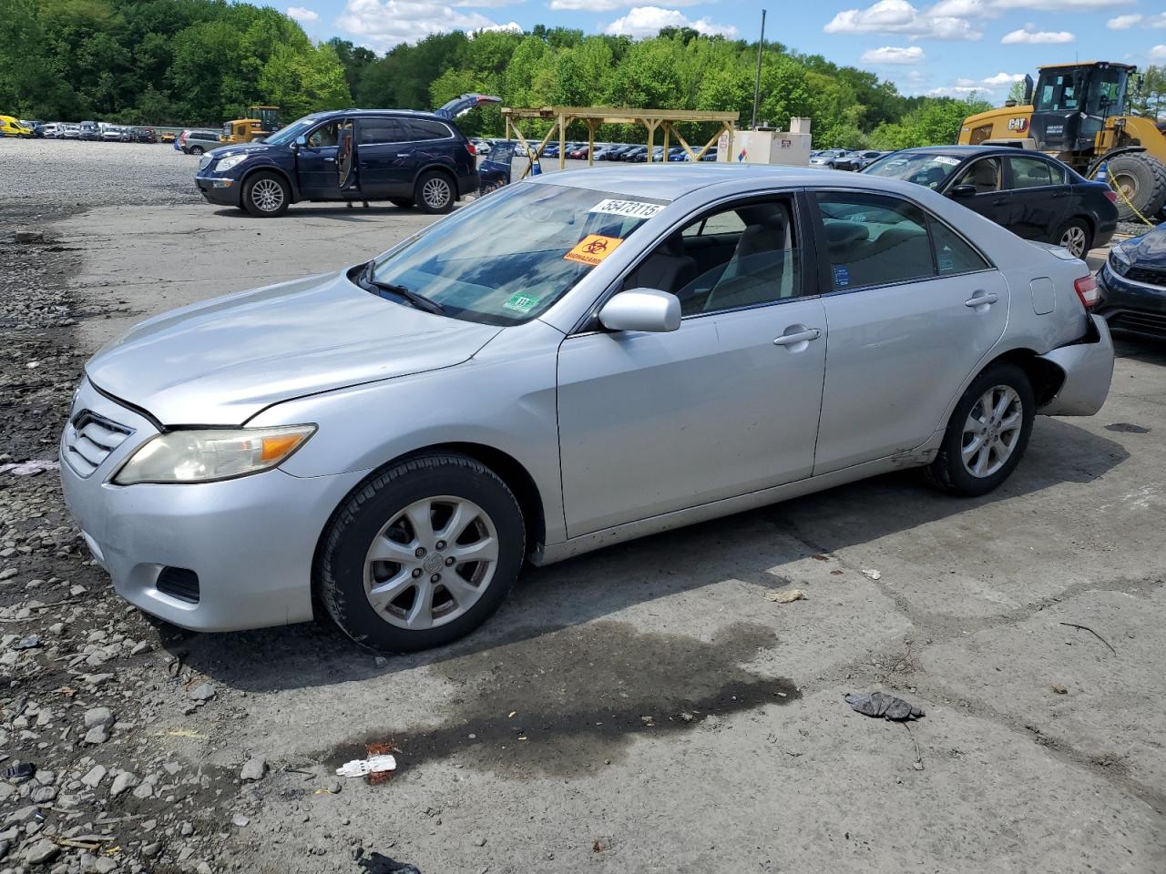 TOYOTA CAMRY BASE