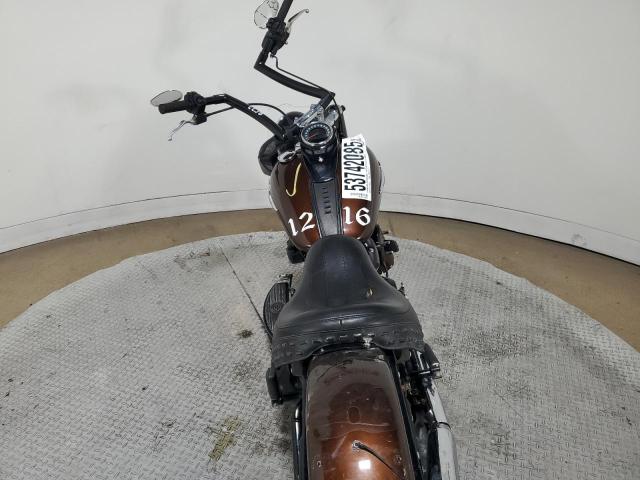 2019 HARLEY-DAVIDSON FLHC 1HD1YAJ27KB025017
