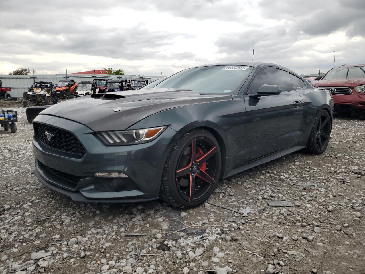 FORD MUSTANG