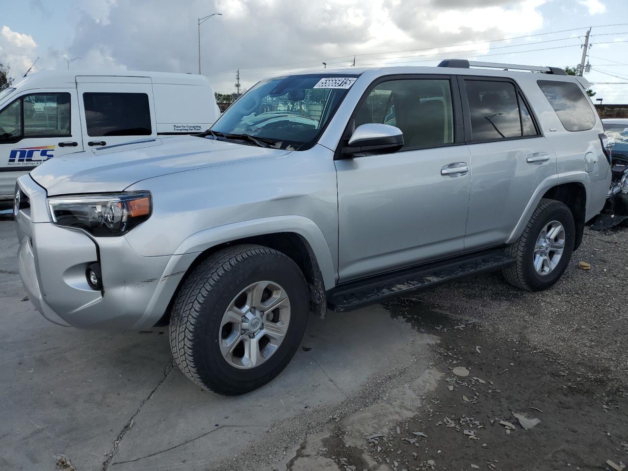 TOYOTA 4RUNNER SR5/SR5 PREMIUM