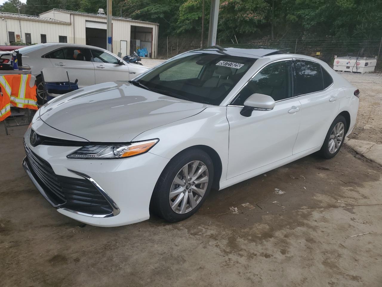 TOYOTA CAMRY XLE