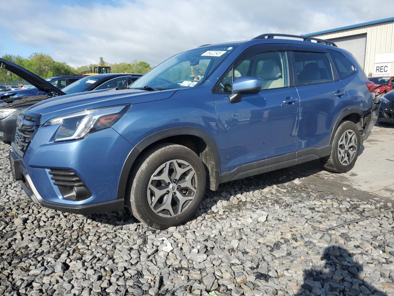 SUBARU FORESTER PREMIUM
