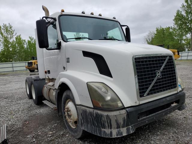 VOLVO VNL 2007 white tractor diesel 4V4NC9TG77N455827 photo #1