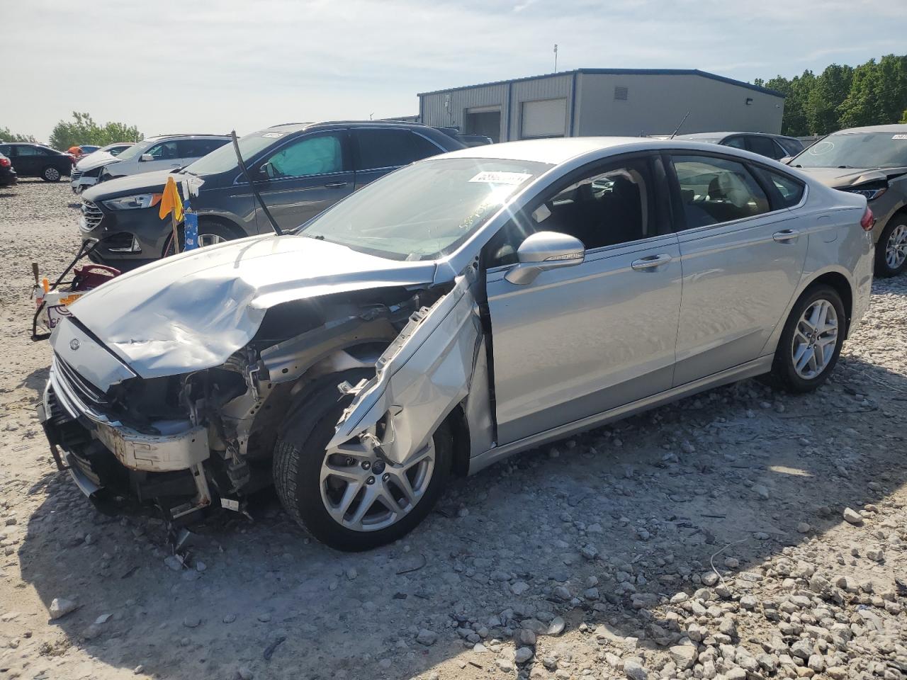 FORD FUSION SE