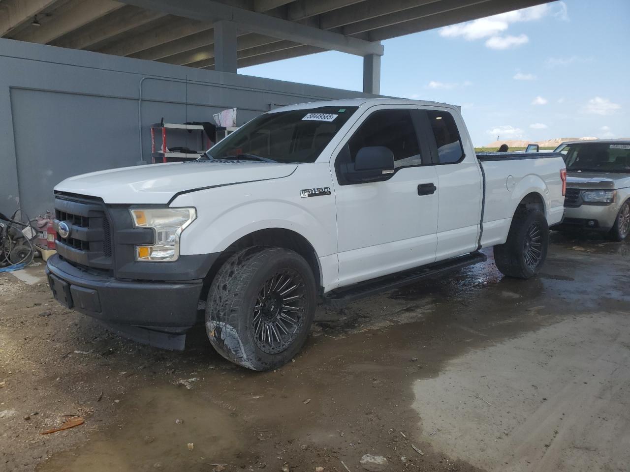 FORD F-150 SUPER CAB