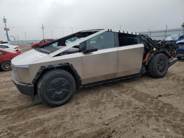 TESLA CYBERTRUCK