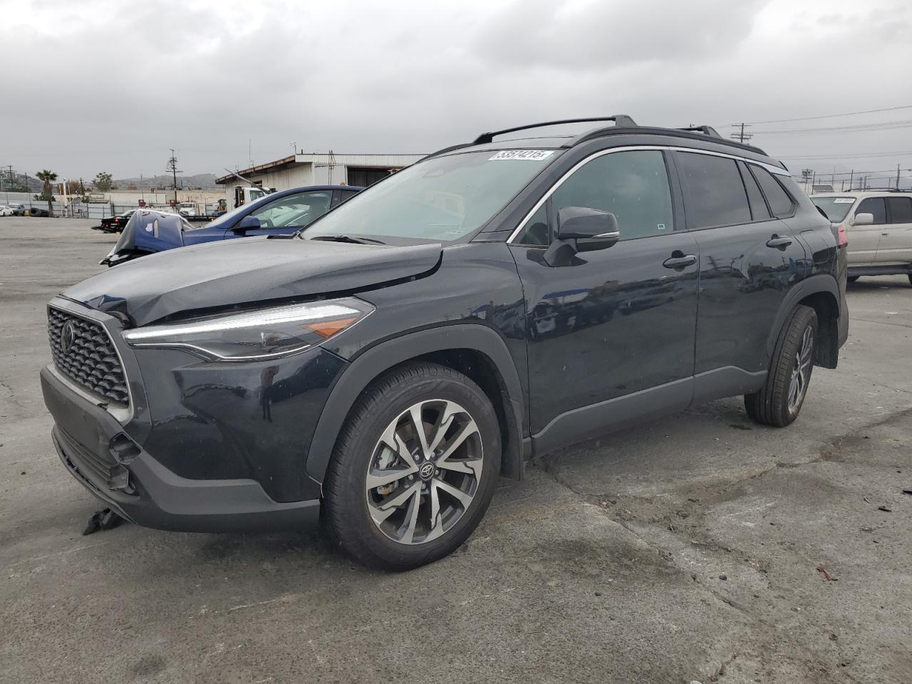 TOYOTA COROLLA CROSS XLE