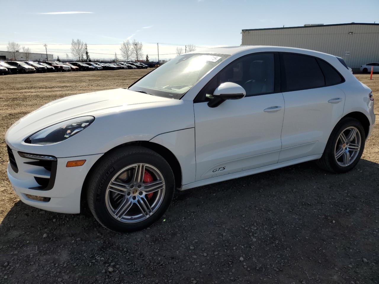 PORSCHE MACAN GTS
